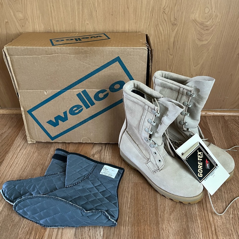 WELLCO Gore-Tex Military Combat Boots Men’s 4R (Women’s 5.5–6) W/Removable Liner